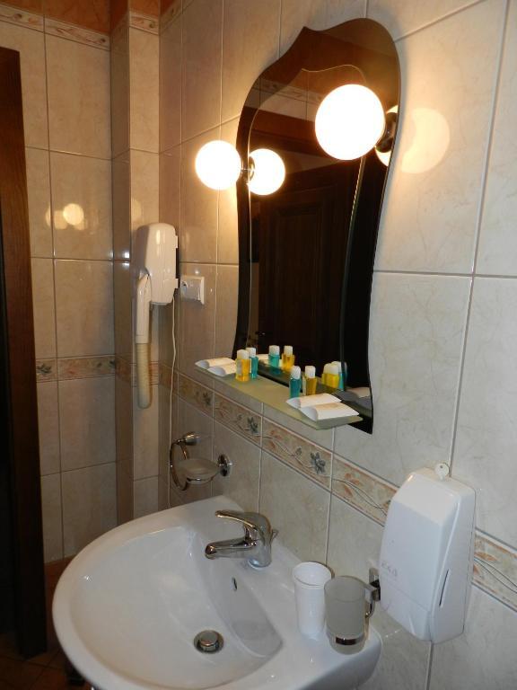 Hotel Restauracja Twist Кросно Стая снимка
