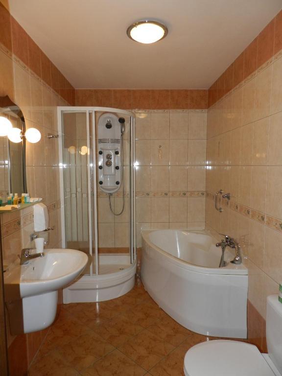Hotel Restauracja Twist Кросно Стая снимка