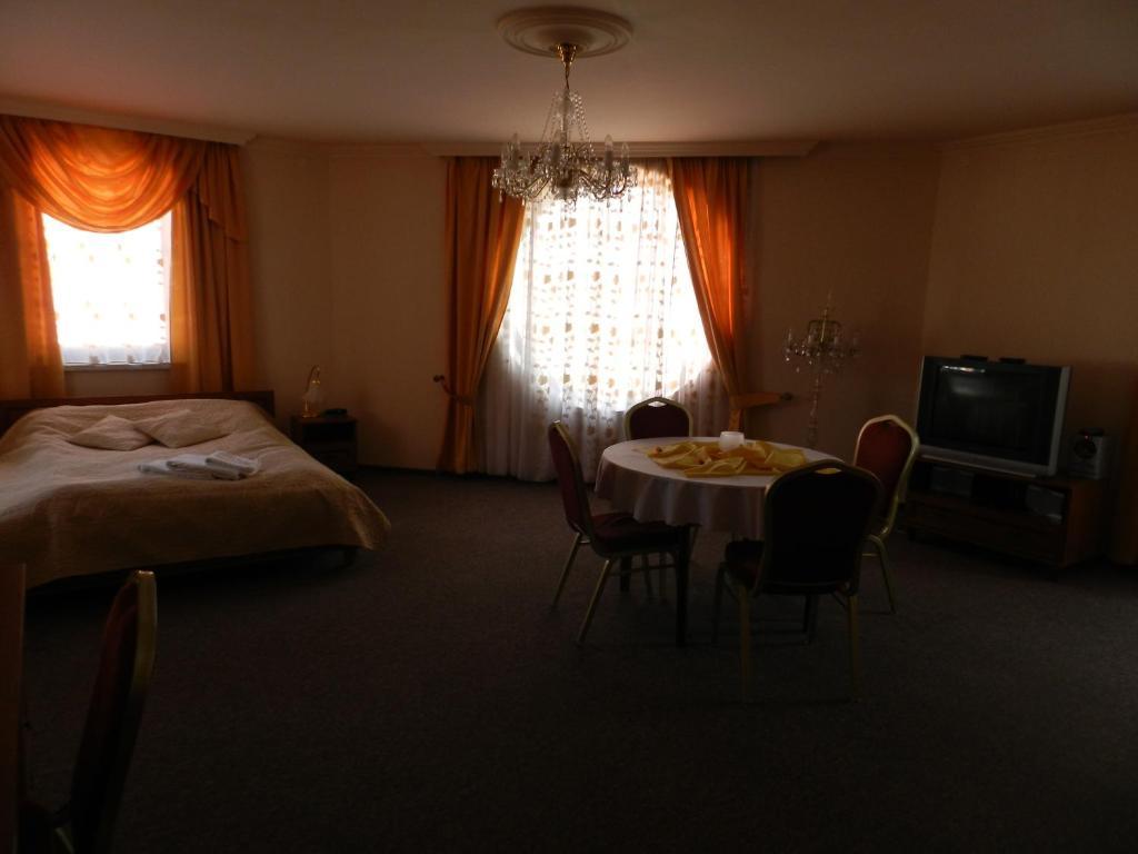 Hotel Restauracja Twist Кросно Стая снимка